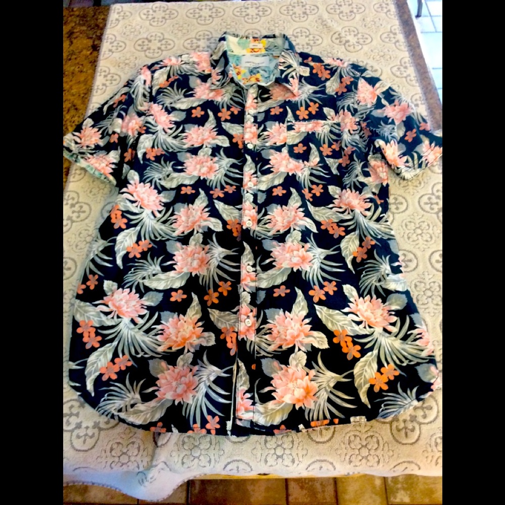 Paper Denim & Cloth gently worn Men’s large shirt